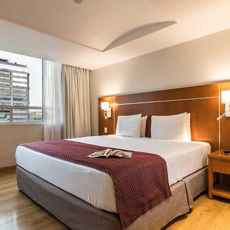 ยูโรสตาร์ โซนา โรซา สวีท Hotel เม็กซิโกซิตี้ ภายนอก รูปภาพ A bedroom at the hotel