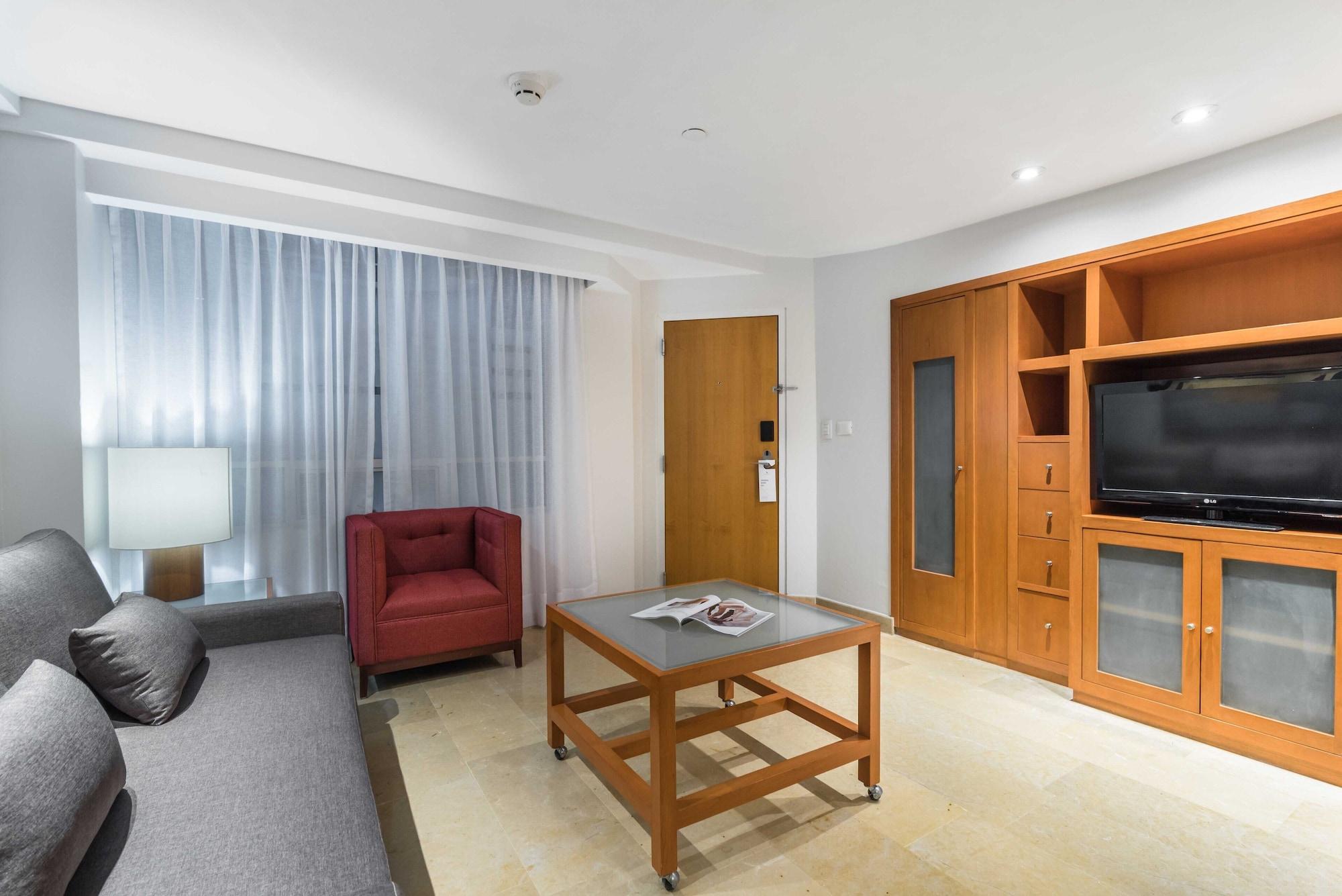 ยูโรสตาร์ โซนา โรซา สวีท Hotel เม็กซิโกซิตี้ ภายนอก รูปภาพ A suite at the hotel