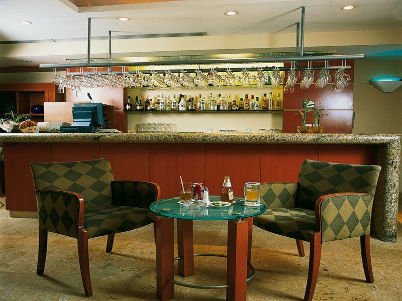 ยูโรสตาร์ โซนา โรซา สวีท Hotel เม็กซิโกซิตี้ ภายนอก รูปภาพ A bar in a hotel