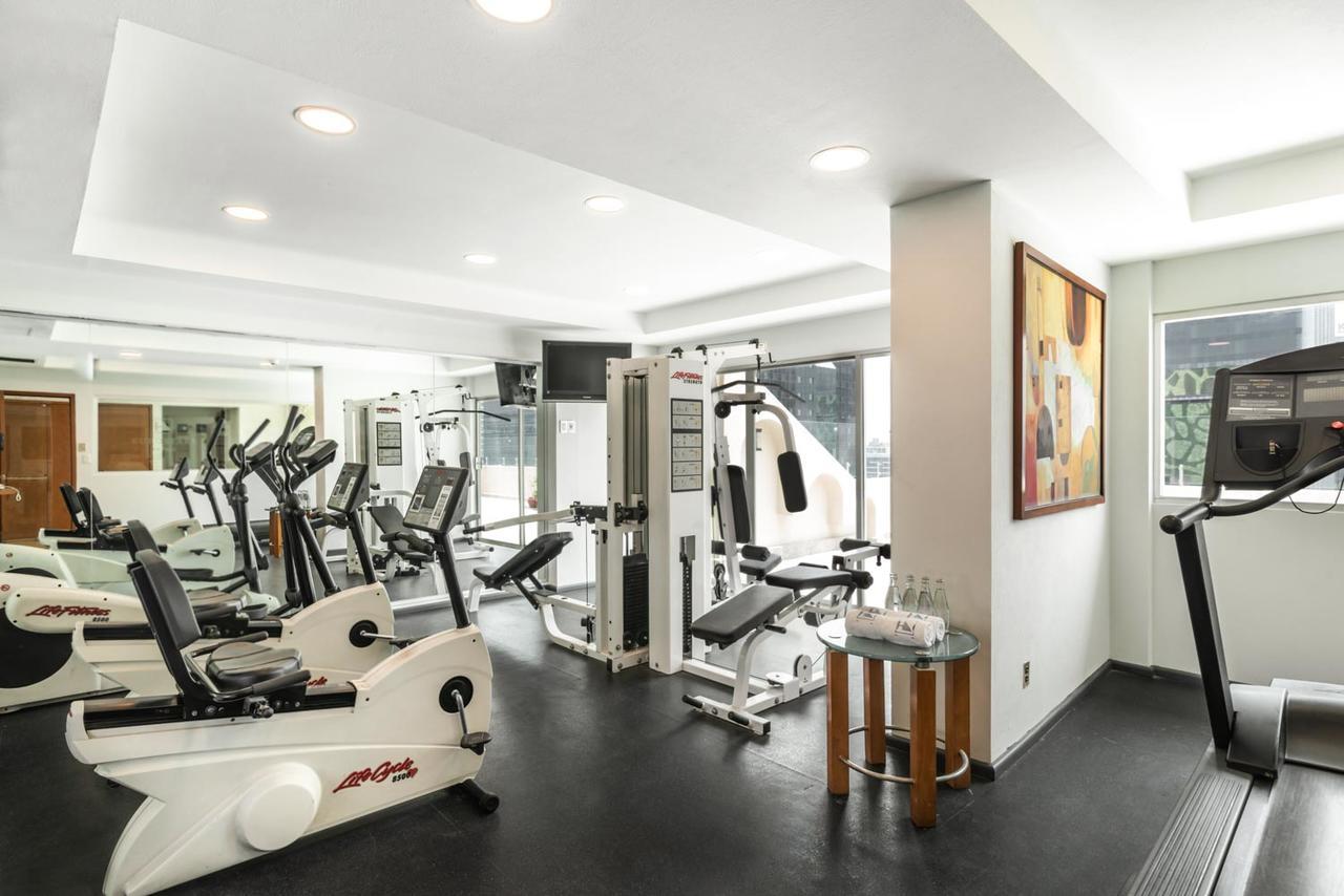 ยูโรสตาร์ โซนา โรซา สวีท Hotel เม็กซิโกซิตี้ ภายนอก รูปภาพ The gym at the hotel