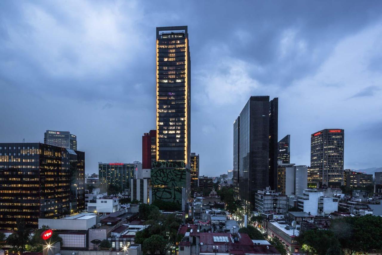 ยูโรสตาร์ โซนา โรซา สวีท Hotel เม็กซิโกซิตี้ ภายนอก รูปภาพ Torre Futura