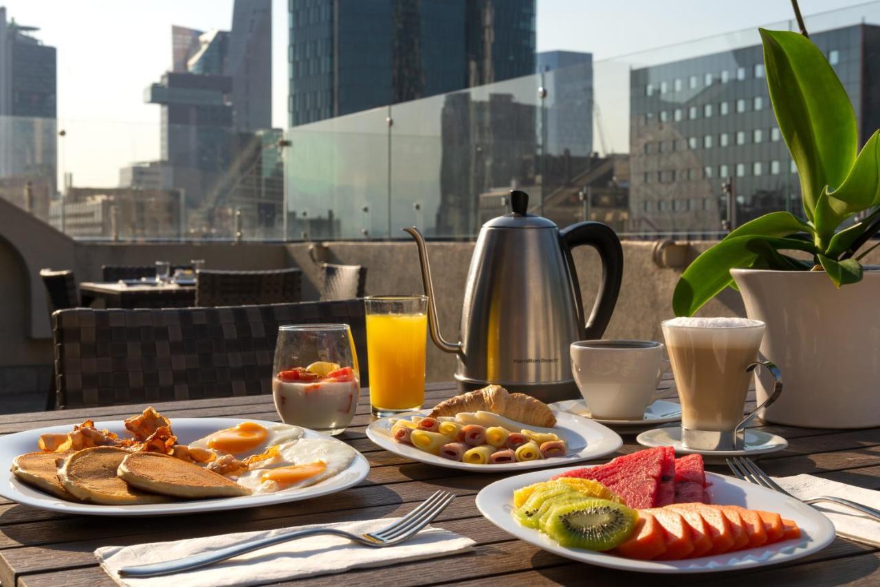 ยูโรสตาร์ โซนา โรซา สวีท Hotel เม็กซิโกซิตี้ ภายนอก รูปภาพ Breakfast at the hotel